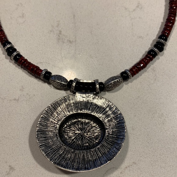 Antique silver plated 7 in cuff bracelet and necklace - Picture 5 of 7